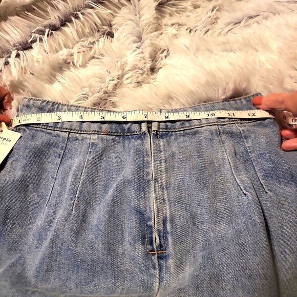 Free people mini skirt NWT, SIZE 2- denim - Picture 6 of 7